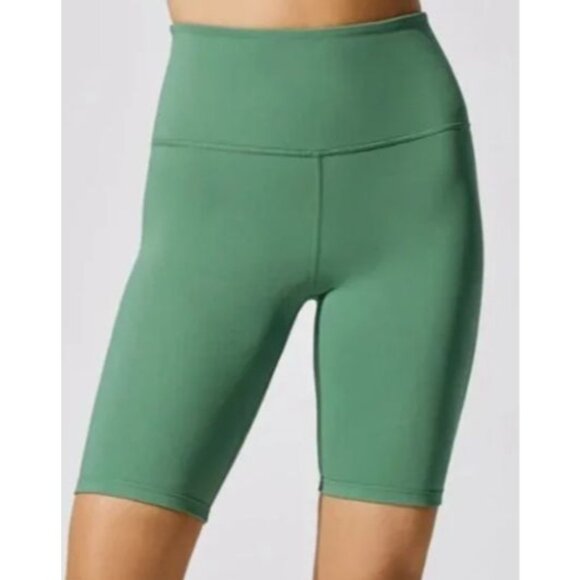 Carbon38 High Rise Biker Shorts in Cloud Compression in Jade-sz XS - Picture 1 of 7